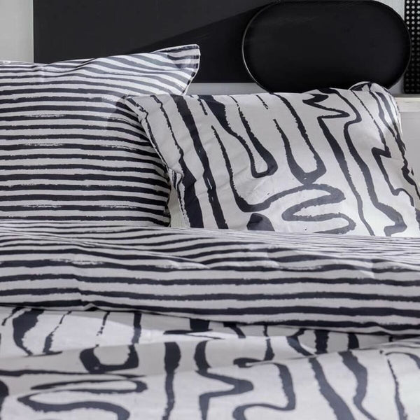 V3HFF9CAE5AE3995D3FD49BCF9B1E73C036R7024678P2