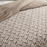 V3H8C3A90C45DB19A54F936916D4C0AD9B6R5826467P2