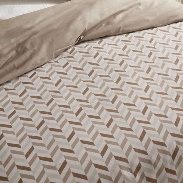 V3H8C3A90C45DB19A54F936916D4C0AD9B6R5826467P2