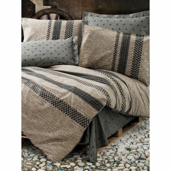 V4H6115156A1EF1045295EB177237567A52R7406503P4